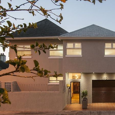 Anchor Bay Guest House Cape Town Exterior photo